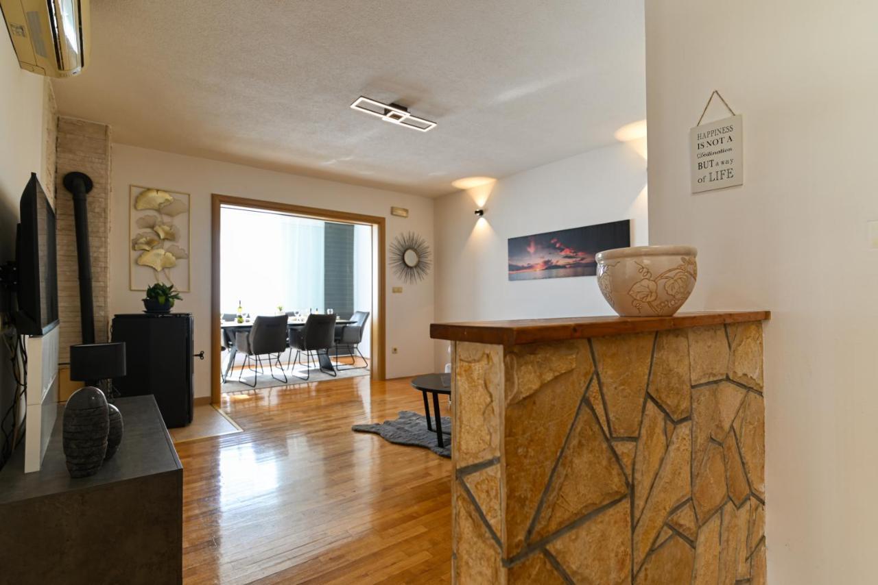 Apartmani Cesarica Τρογκίρ Εξωτερικό φωτογραφία