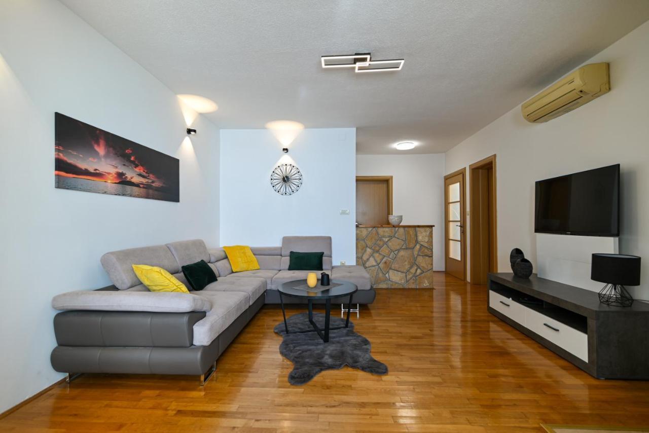 Apartmani Cesarica Τρογκίρ Εξωτερικό φωτογραφία