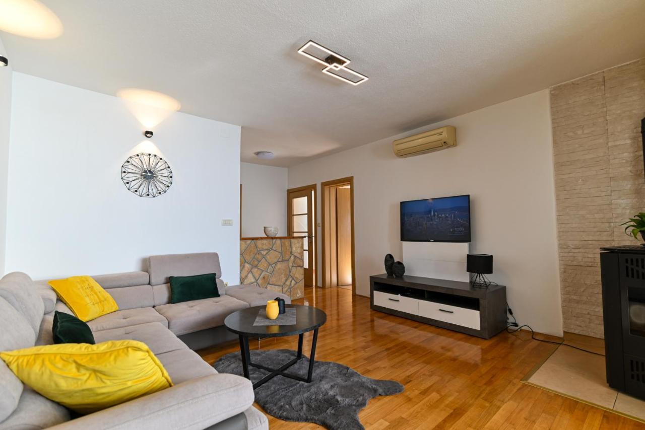 Apartmani Cesarica Τρογκίρ Εξωτερικό φωτογραφία