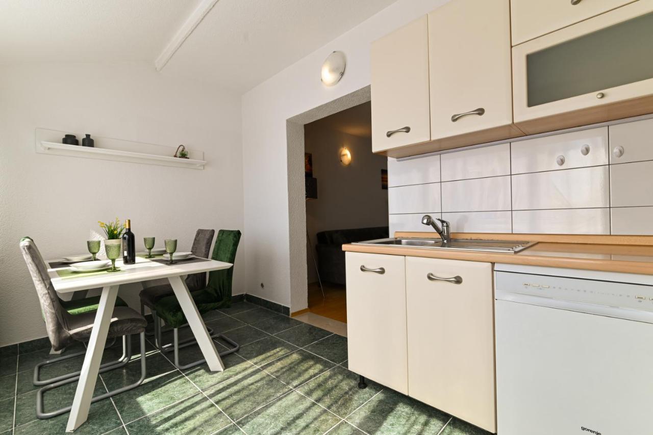 Apartmani Cesarica Τρογκίρ Εξωτερικό φωτογραφία