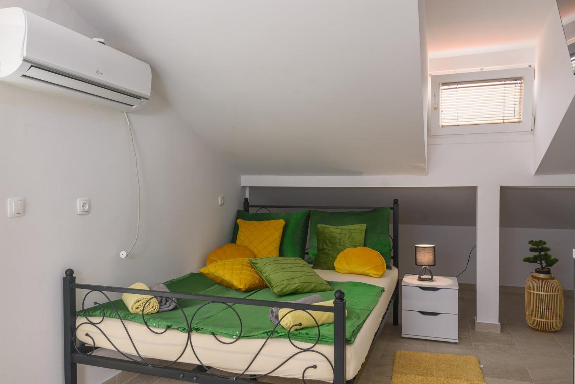 Apartmani Cesarica Τρογκίρ Εξωτερικό φωτογραφία